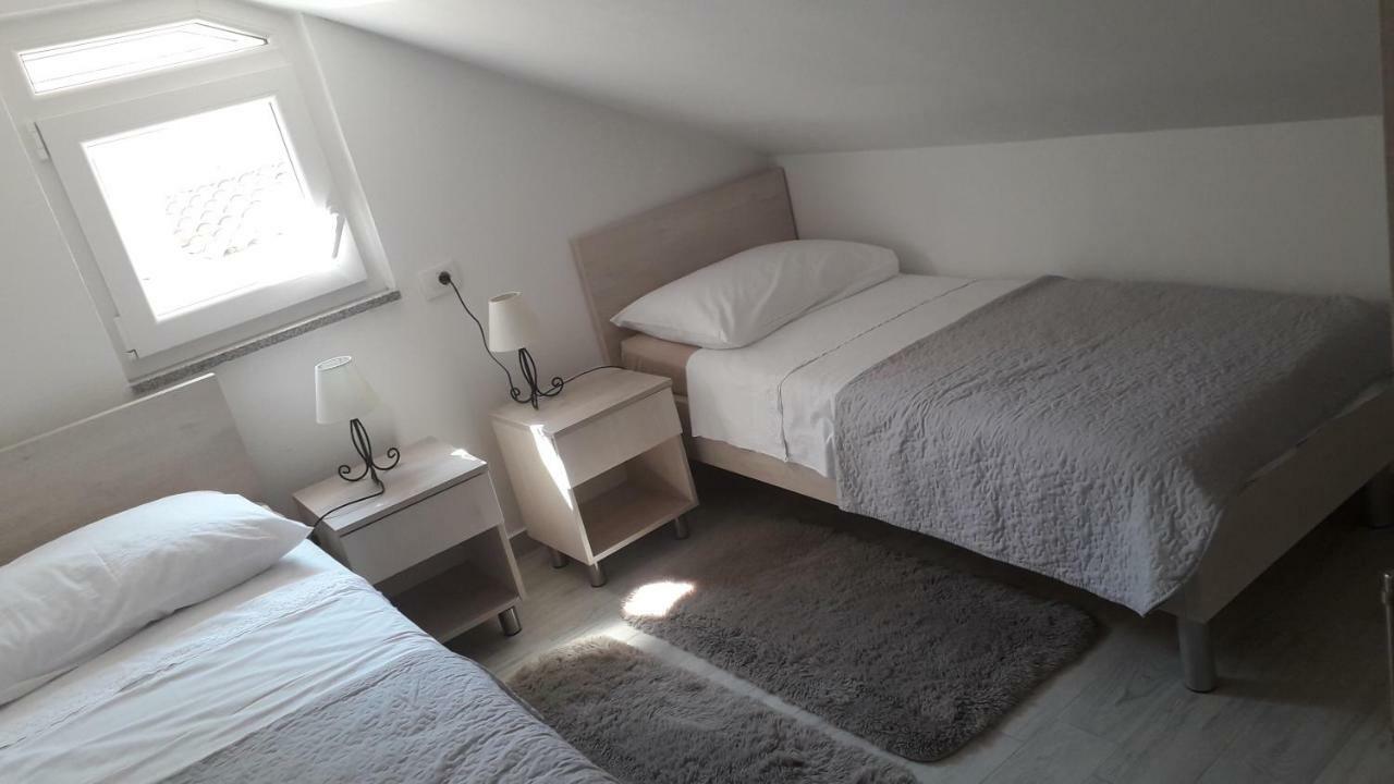 Apartmani Zilic Dugi Rat Dış mekan fotoğraf
