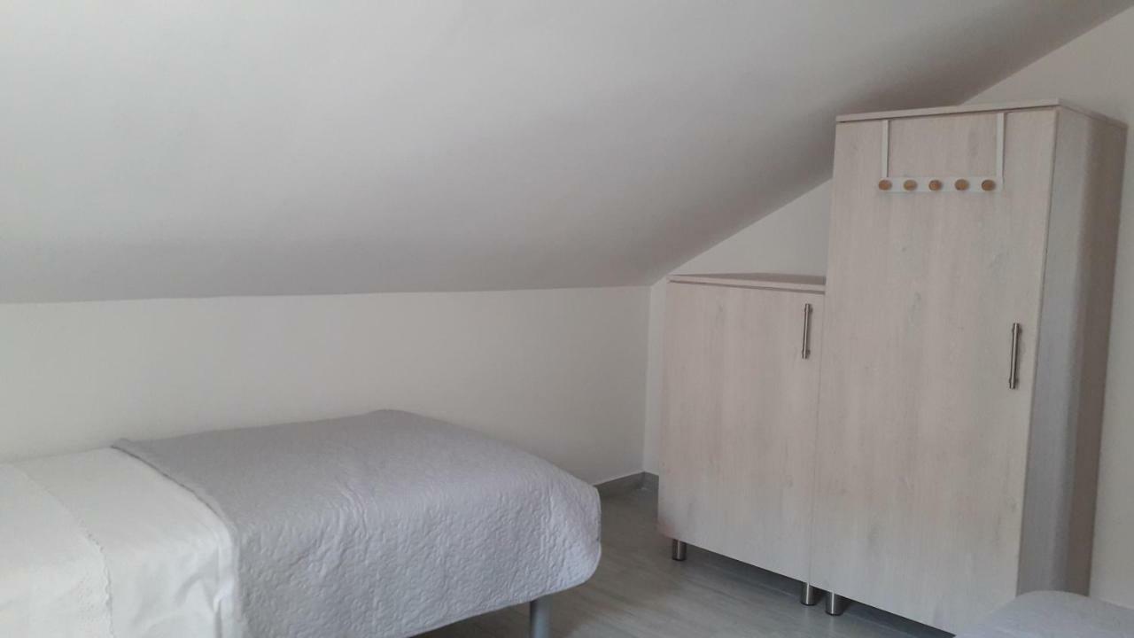 Apartmani Zilic Dugi Rat Dış mekan fotoğraf